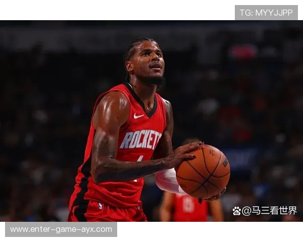 字母哥接受校园邀请讲述团队合作的重要性