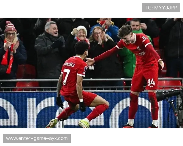 曼城边路传中后点推射转换成胜利的音符